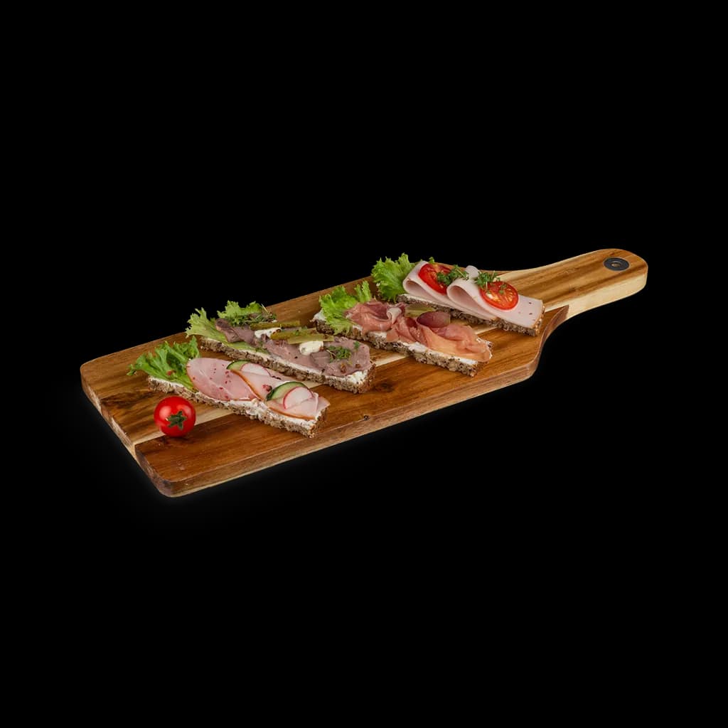 Brot-Sticks mit Fleisch belegt