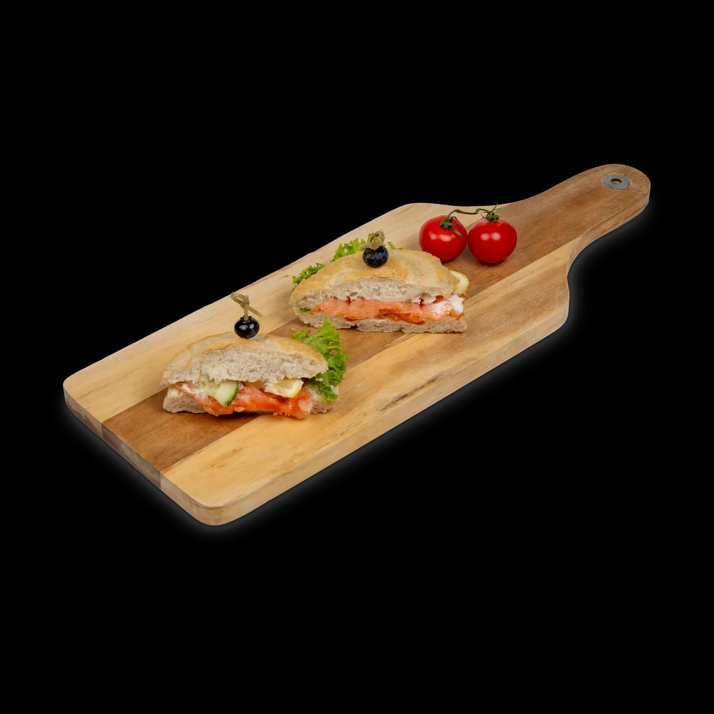 Glutenfreie Brötchen mit Lachs belegt