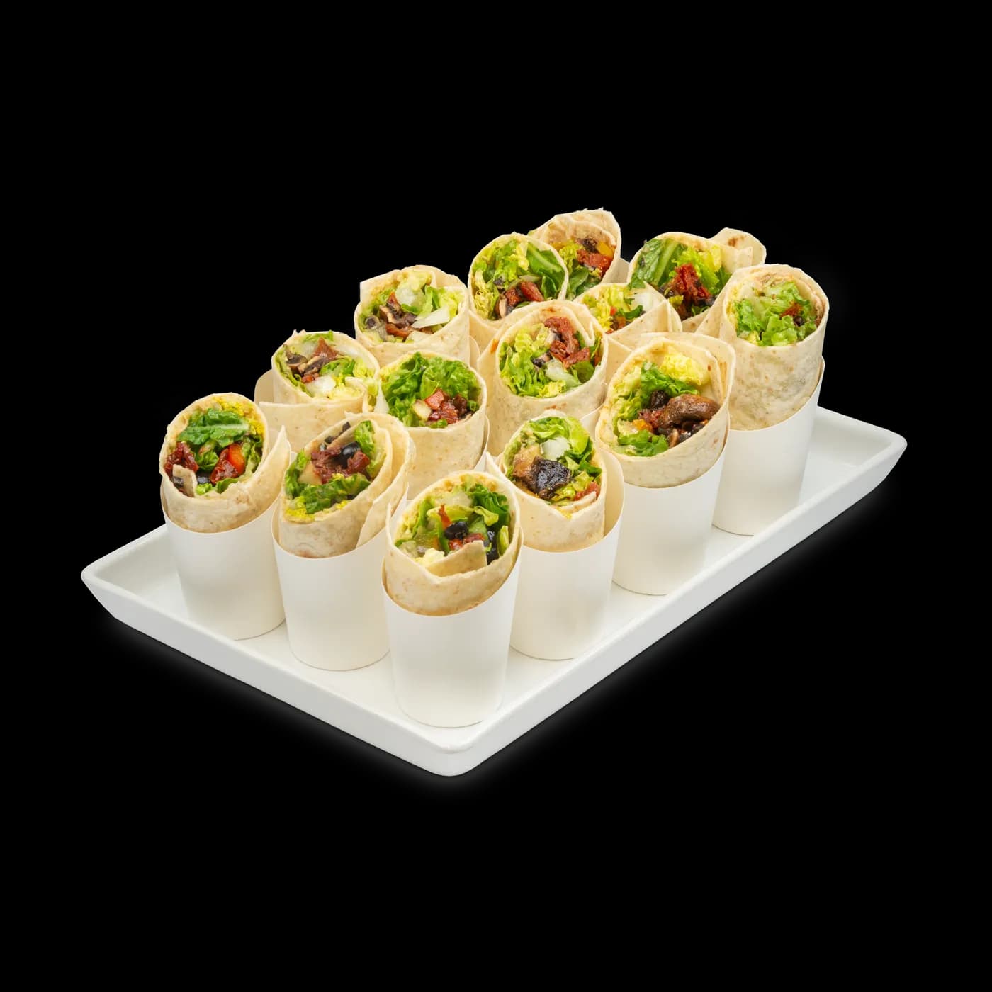 Halbe Antipasti-Wraps im Becher