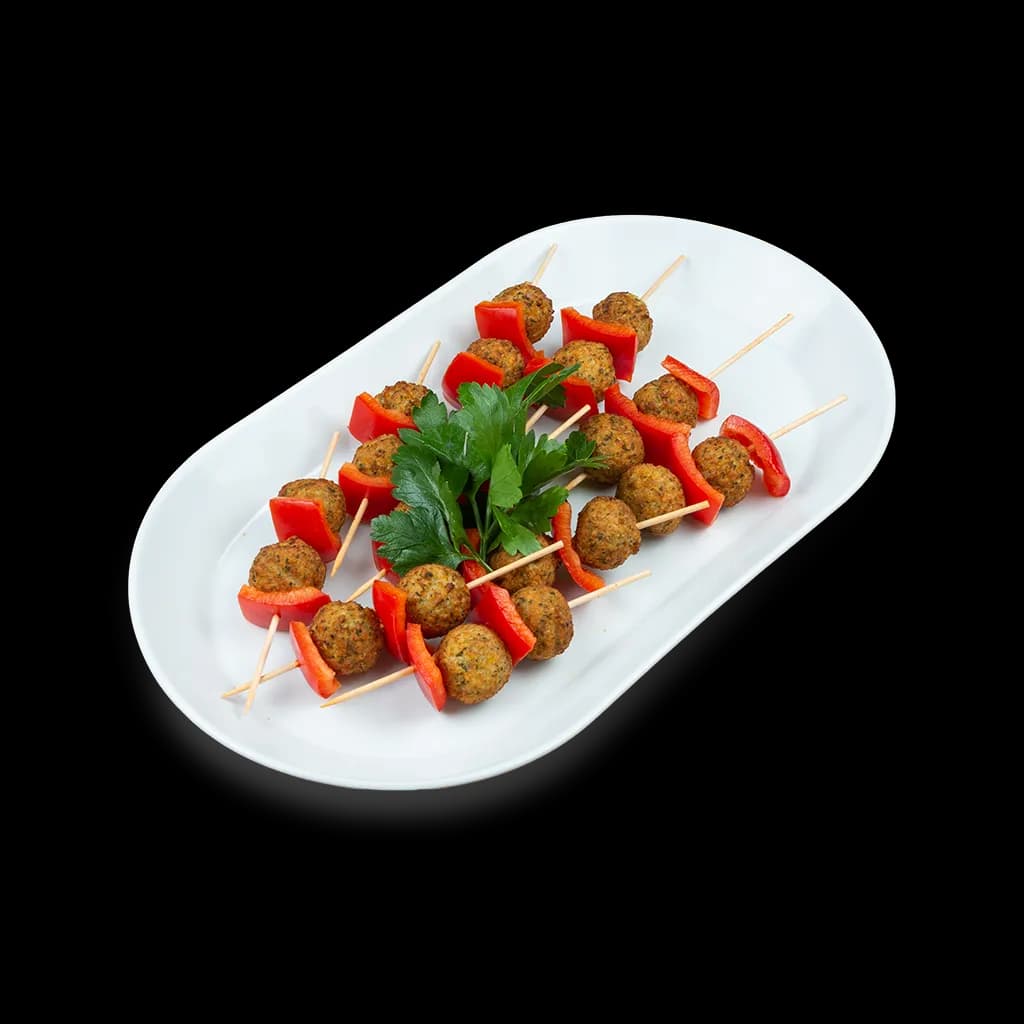 Falafel-Paprika-Spieße mit Hummus-Dip
