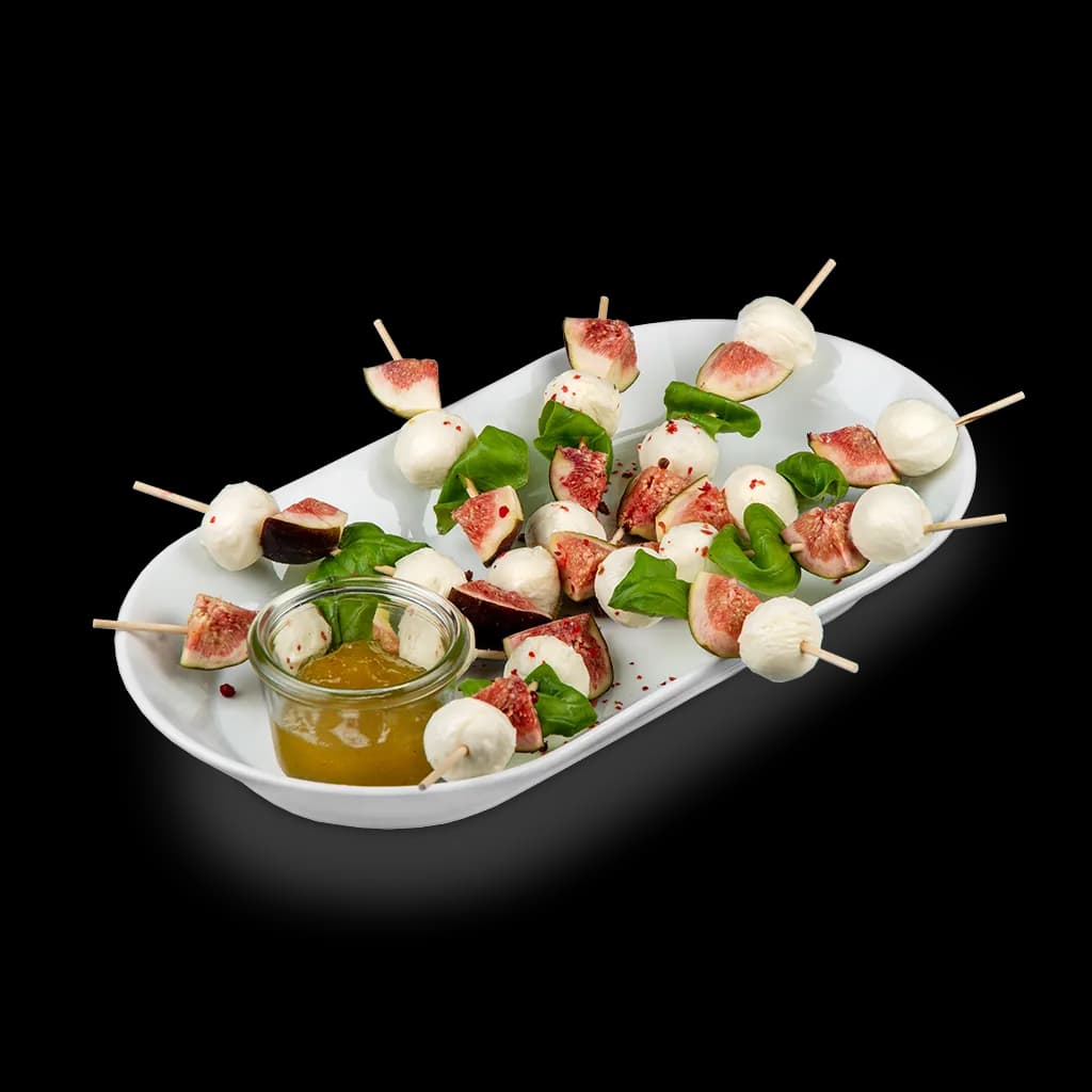 Feigen-Mozzarella-Spieße mit Basilikum und Feigensenf