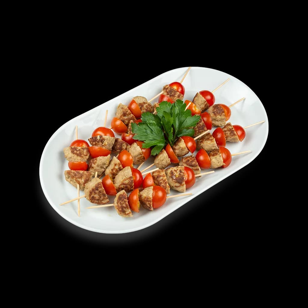 Partyfrikadellen-Spieße mit Cherrytomate